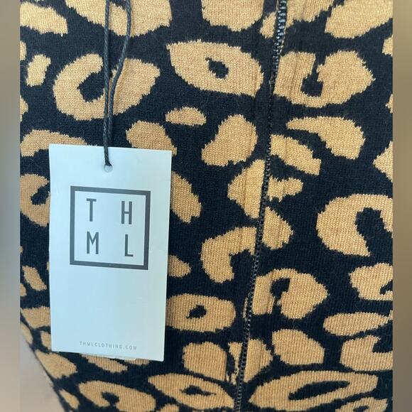 New ~ THML ~ Leopard Print Knit Dress XS HOT - Picture 4 of 7